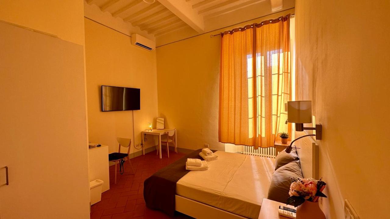 B&B - Residenza D'Epoca Piazza Cairoli Pisa Exterior foto